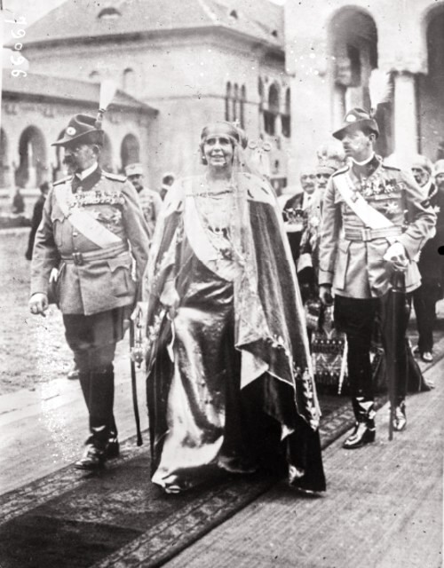 Couronnement des souverains roumains à Bucarest le 15 octobre 1922