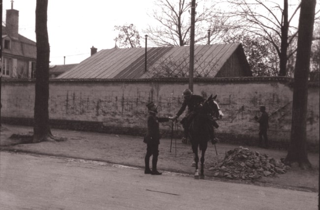 GALLICA, 1916: Prinţul Cantacozino, dând mâna cu generalul Gouraud